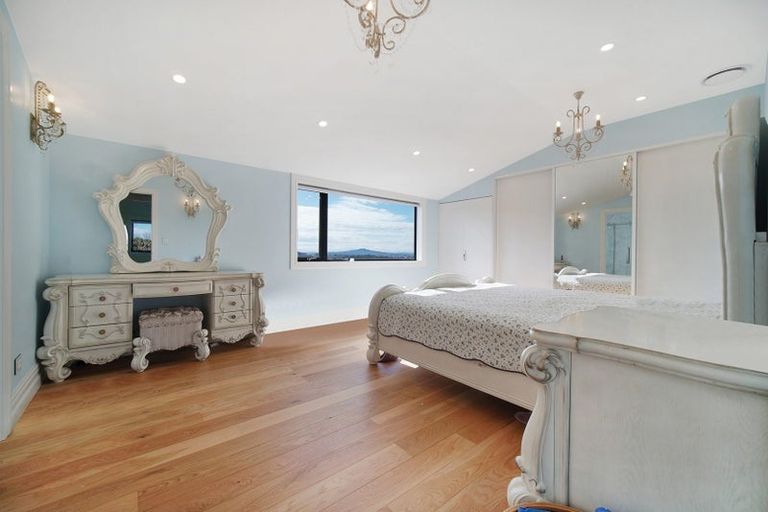 Photo of property in 64 Onetaunga Road, Chatswood, Auckland, 0626