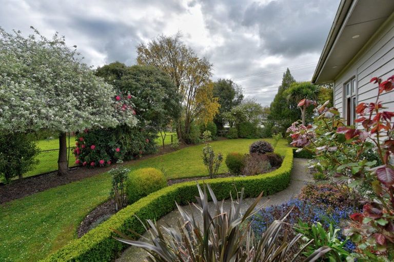 Photo of property in 158 Seaward Road, Edendale, 9825