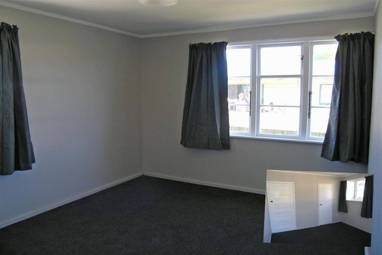 Photo of property in 26 Wainuiomata Road, Wainuiomata, Lower Hutt, 5014