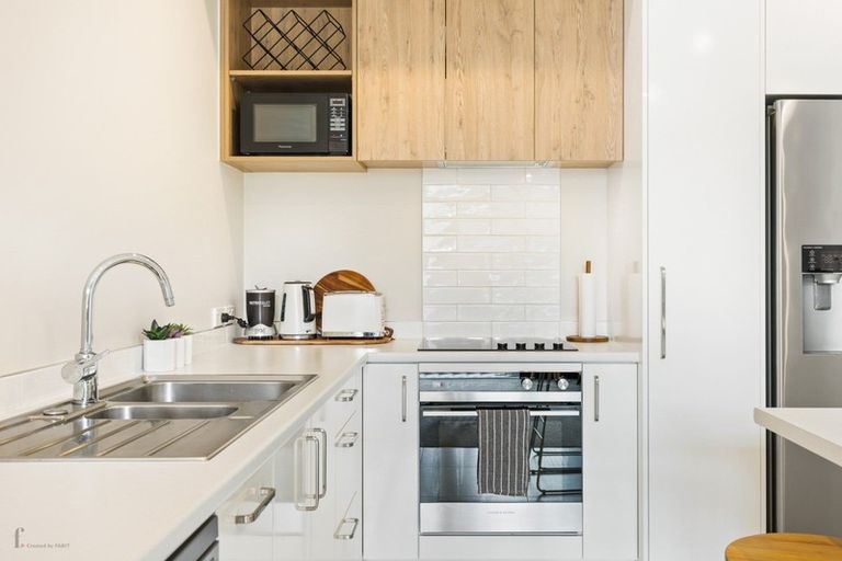 Photo of property in 58 Rangihina Road, Hobsonville, Auckland, 0616