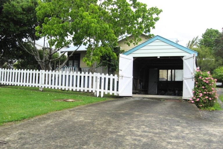 Photo of property in 5 Tarewa Road, Morningside, Whangarei, 0110
