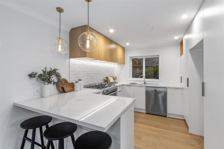 Photo of property in 39 Croziers Road, St Albans, Christchurch, 8052