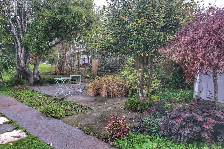 Photo of property in 19 Palmside Street, Somerfield, Christchurch, 8024