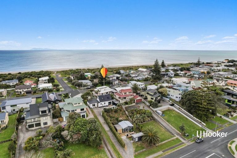 Photo of property in 19 Hanlen Avenue, Waihi Beach, 3611