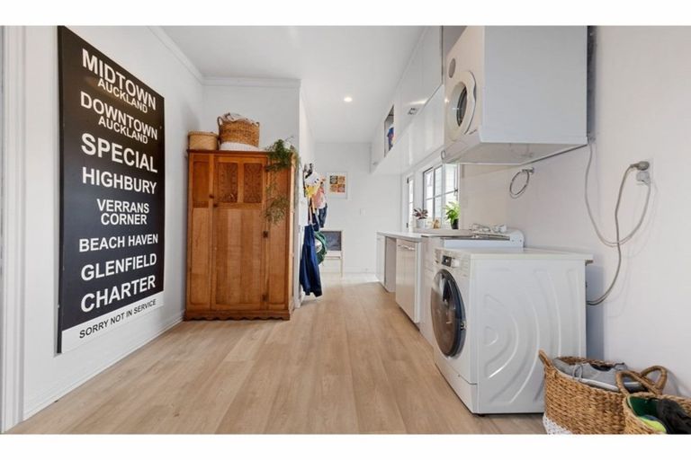 Photo of property in 20 Snells Beach Road, Snells Beach, 0920