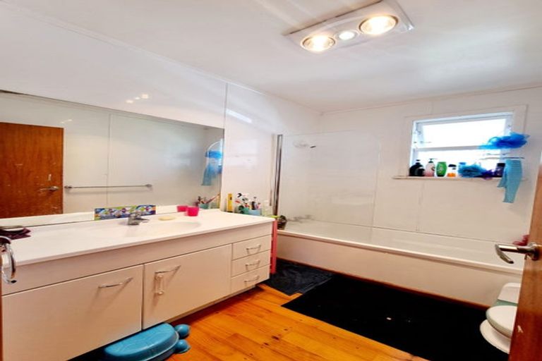 Photo of property in 20 Orion Street, Papakura, 2110