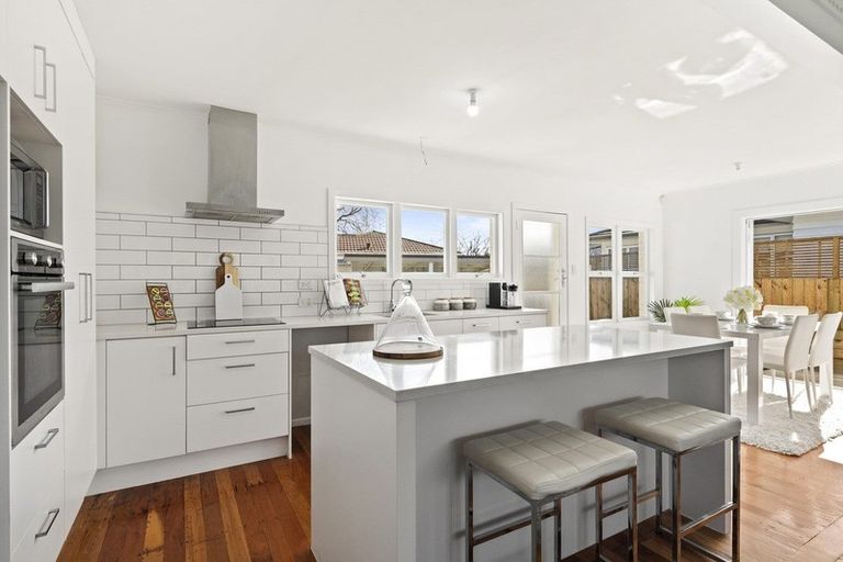 Photo of property in 140 Clevedon Road, Papakura, 2110