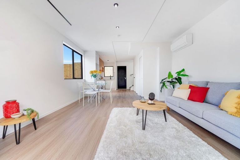 Photo of property in 6/11 Mclean Avenue, Papatoetoe, Auckland, 2025