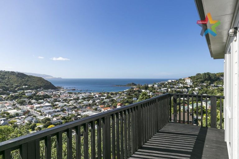 Photo of property in 43d Wye Street, Island Bay, Wellington, 6023