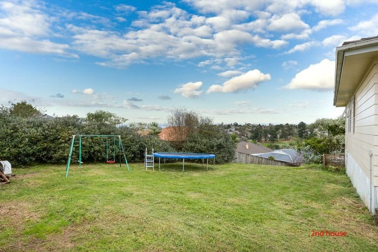 Photo of property in 27 Cherry Tree Place, Massey, Auckland, 0614