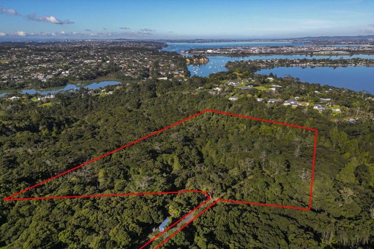 Photo of property in 7 Trig Station Rise, Paremoremo, Auckland, 0632