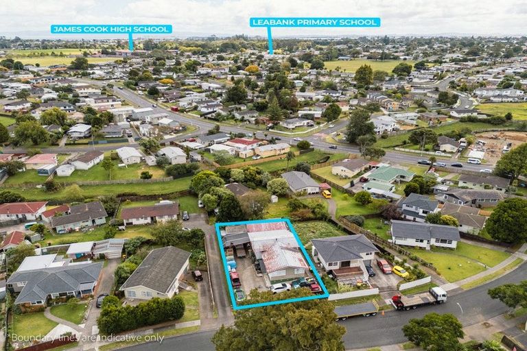 Photo of property in 15 Hobart Crescent, Wattle Downs, Auckland, 2103