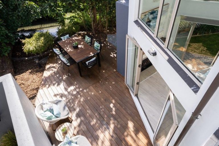 Photo of property in 2/37 Poynder Avenue, Merivale, Christchurch, 8014