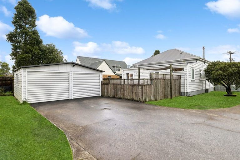 Photo of property in 2/93 Harris Street, Pukekohe, 2120