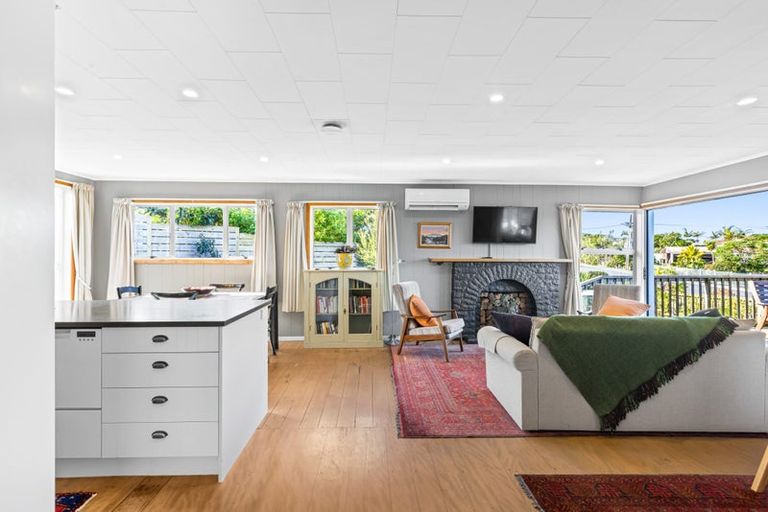 Photo of property in 26 Seatoun Avenue, Leigh, Warkworth, 0985