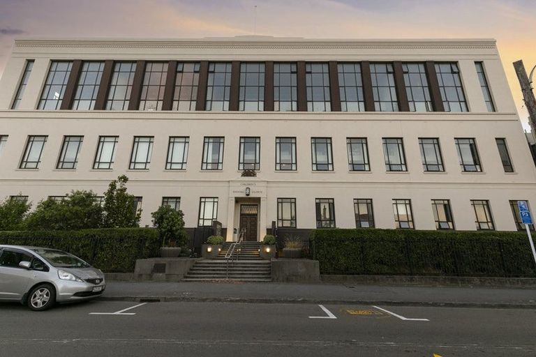 Photo of property in Augusta Apartments, 30/254 Willis Street, Te Aro, Wellington, 6011