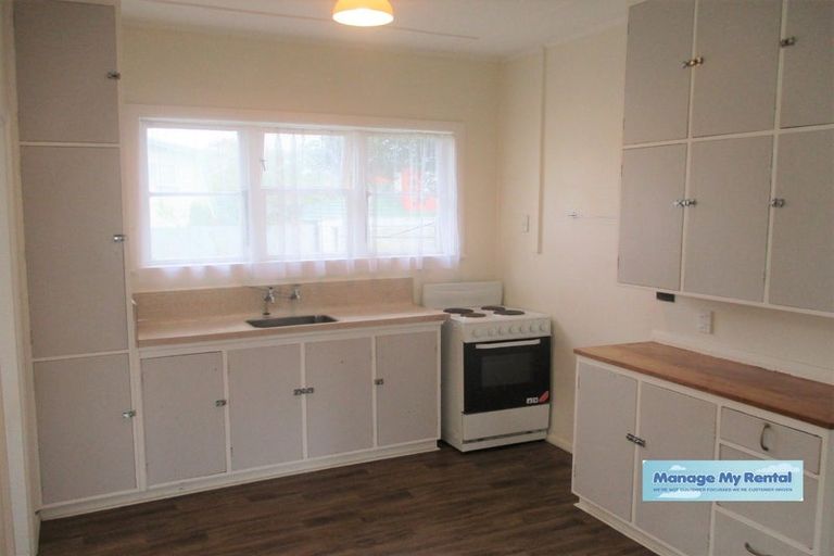 Photo of property in 7 Brown Grove, Fairfield, Lower Hutt, 5011