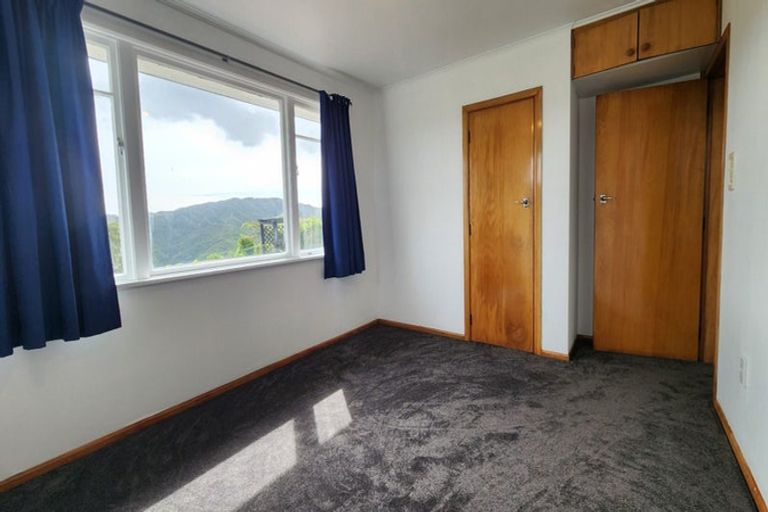 Photo of property in 28 Huntingdon Street, Northland, Wellington, 6012