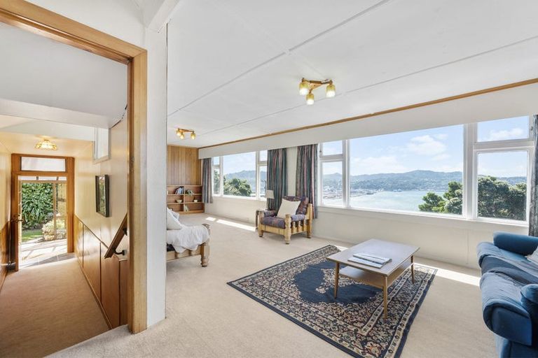 Photo of property in 13 Palliser Road, Roseneath, Wellington, 6011