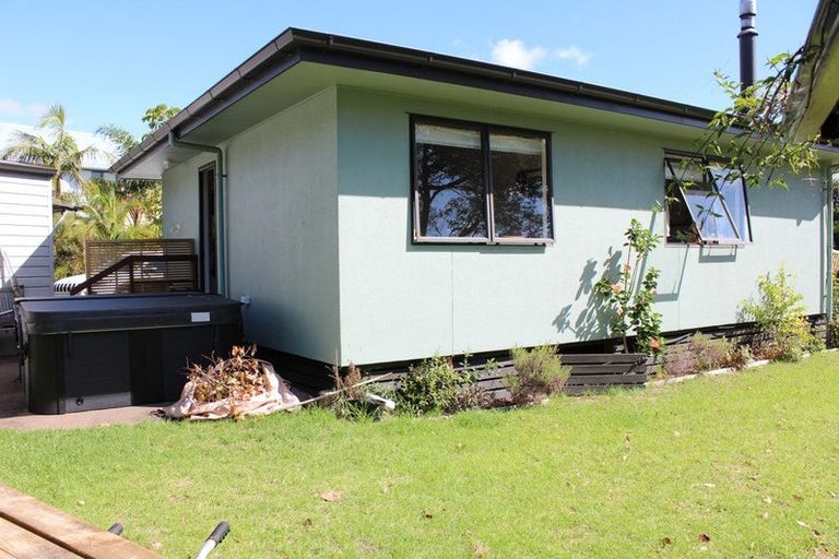 Photo of property in 111 Pinewood Court, Matarangi, Whitianga, 3592