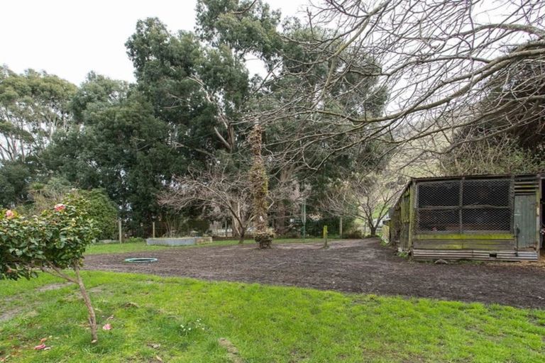 Photo of property in 3883 Christchurch Akaroa Road, Little River, 7591