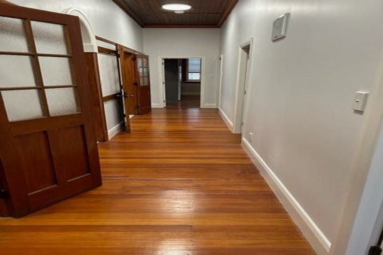 Photo of property in Fire Station Apartments, 54 Northland Road, Northland, Wellington, 6012