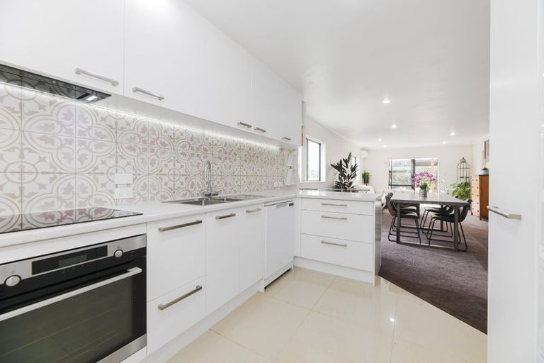 Photo of property in 1/15 Harbour View Road, Te Atatu Peninsula, Auckland, 0610