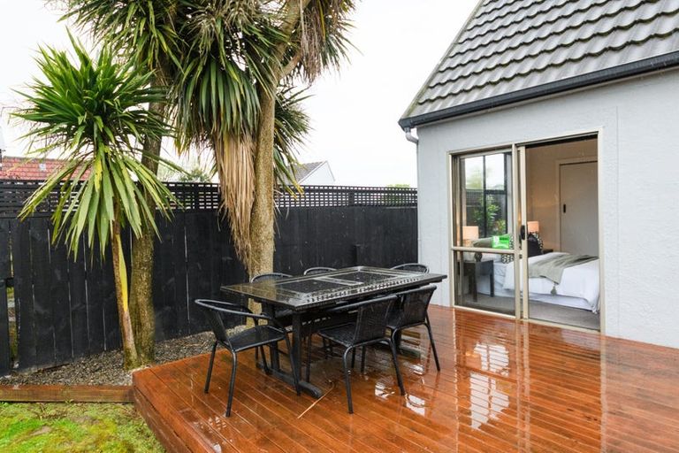 Photo of property in 76a Wood Street, Takaro, Palmerston North, 4410