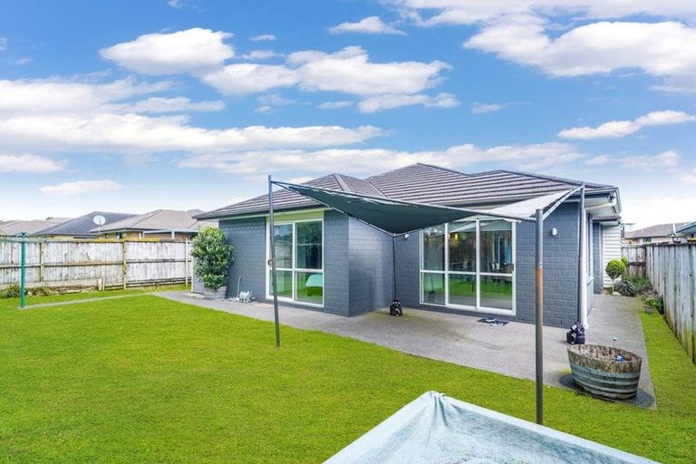 Photo of property in 75 Castellina Drive, Karaka, Papakura, 2113