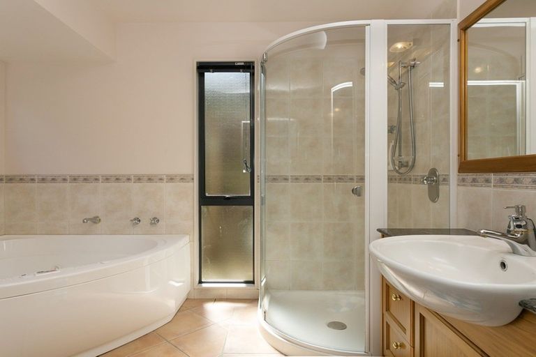 Photo of property in 1/50 Wakeman Road, Acacia Bay, Taupo, 3330