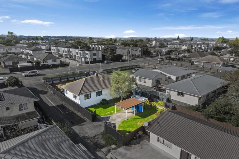 Photo of property in 1/220 Russell Road, Manurewa, Auckland, 2102