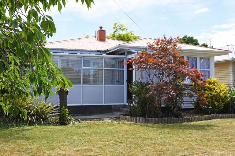 Photo of property in 24 Fergusson Street, Solway, Masterton, 5810