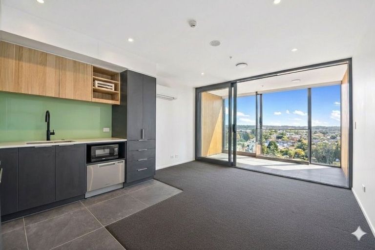 Photo of property in 304/1 Buscomb Avenue, Henderson, Auckland, 0610