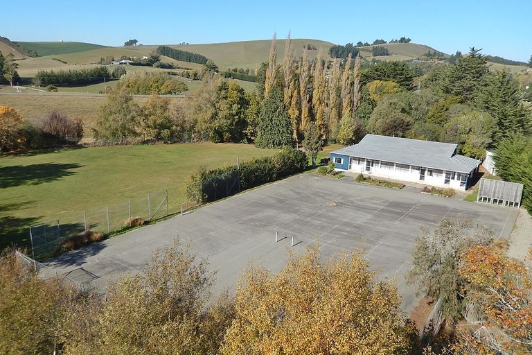 Photo of property in 23 Ross Road, Herbert, 9495