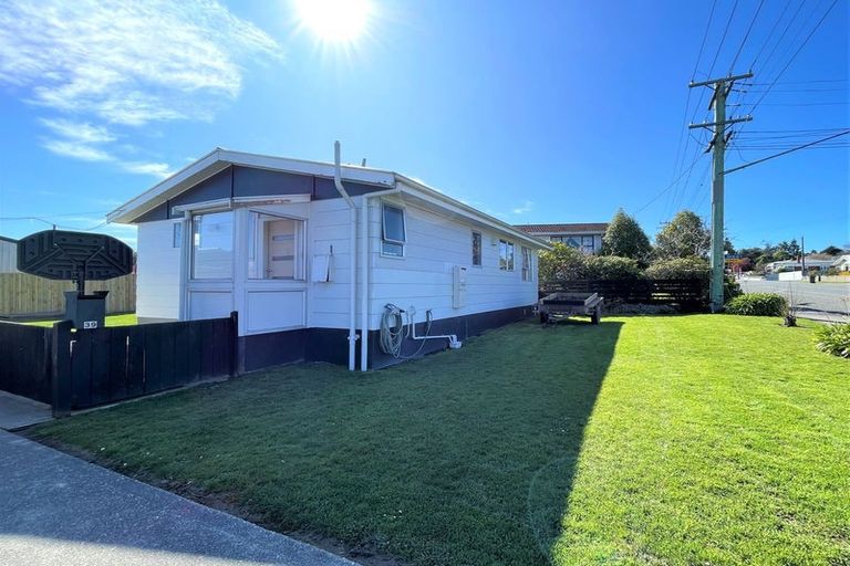 Photo of property in 39 Essex Street, Balclutha, 9230