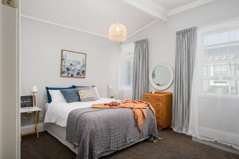 Photo of property in 11 Haronga Road, Inner Kaiti, Gisborne, 4010