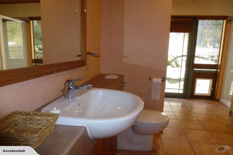 Photo of property in 1a Caples Place, Fernhill, Queenstown, 9300