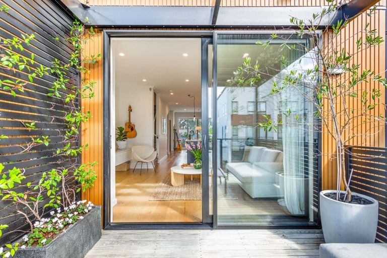 Photo of property in 5 Cutty Sark Road, Hobsonville, Auckland, 0616