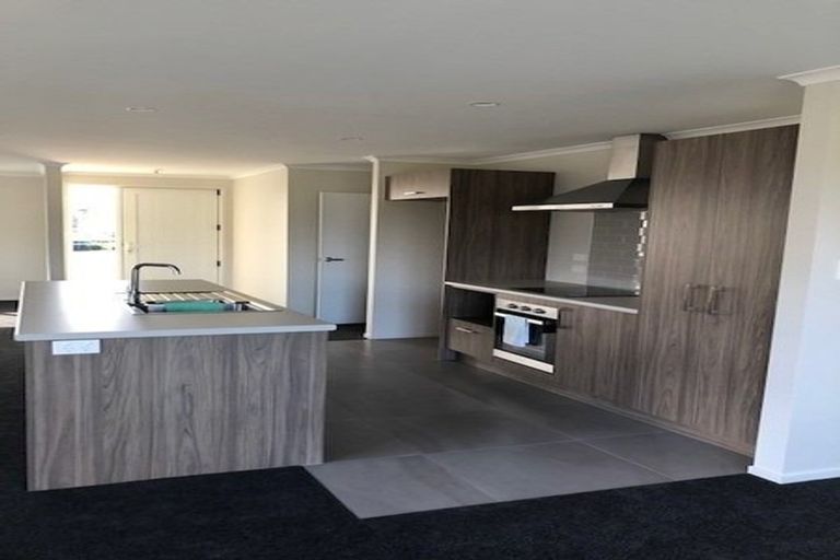 Photo of property in 31 Pioneer Crescent, Omokoroa, 3114