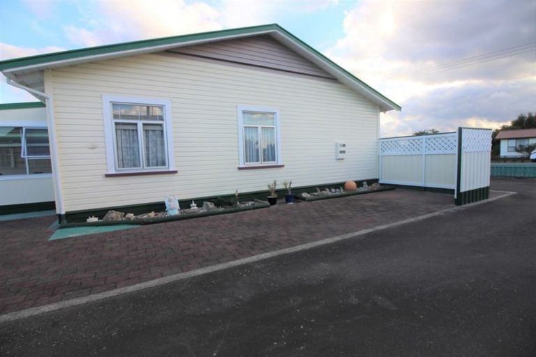 Photo of property in 20 Thyra Street, Dannevirke, 4930