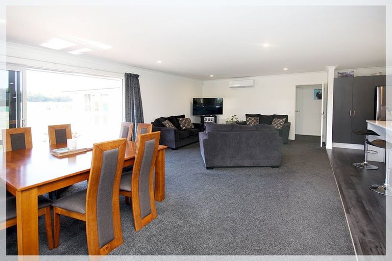 Photo of property in 15 Carex Grove, Foxton Beach, Foxton, 4815