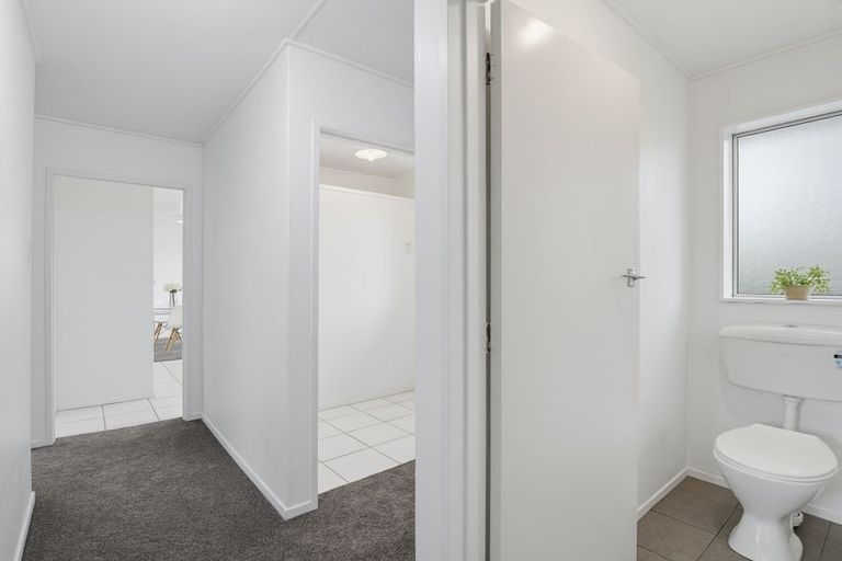Photo of property in 42 Acacia Street, Kelvin Grove, Palmerston North, 4414
