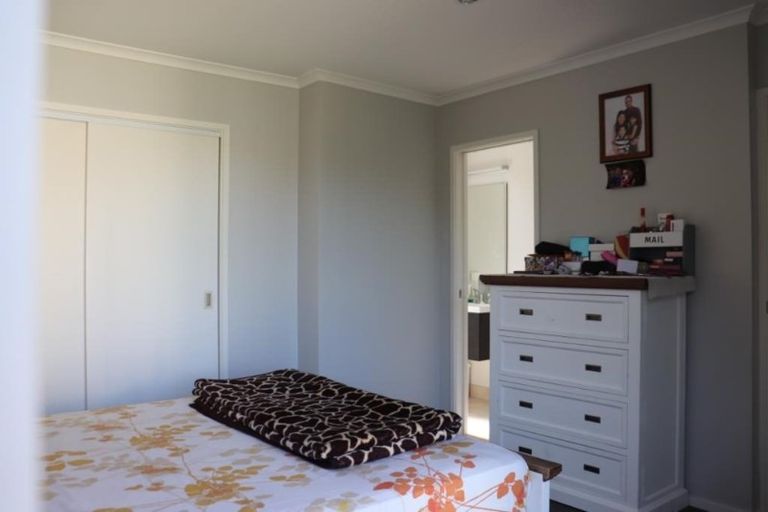 Photo of property in 8 Kaki Lane, Takanini, 2112