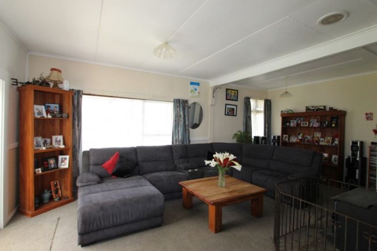 Photo of property in 617 State Highway 2, Pahiatua, 4910