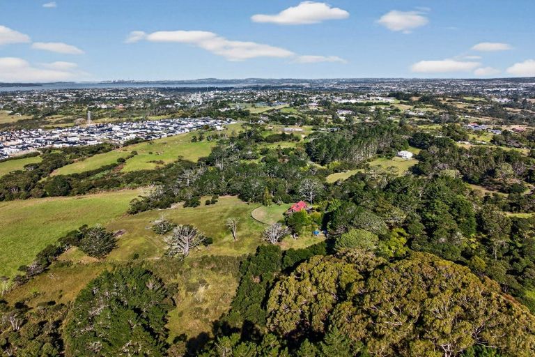 Photo of property in 55 Red Hills Road, Massey, Auckland, 0614