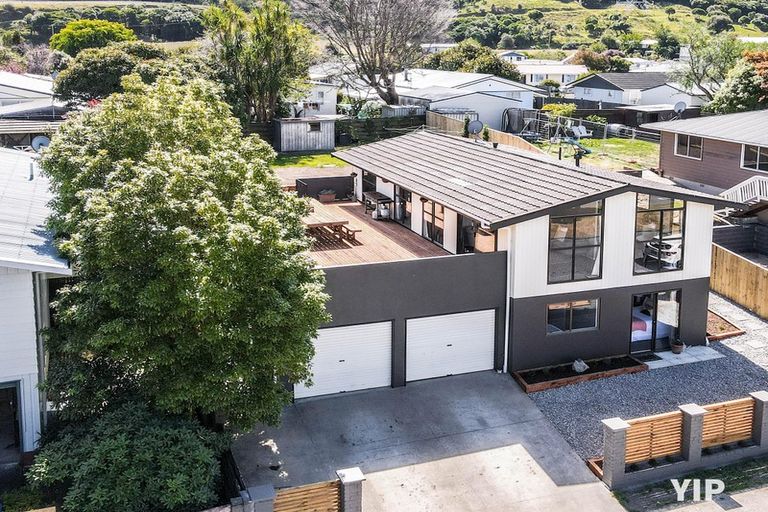 Photo of property in 158 California Drive, Totara Park, Upper Hutt, 5018
