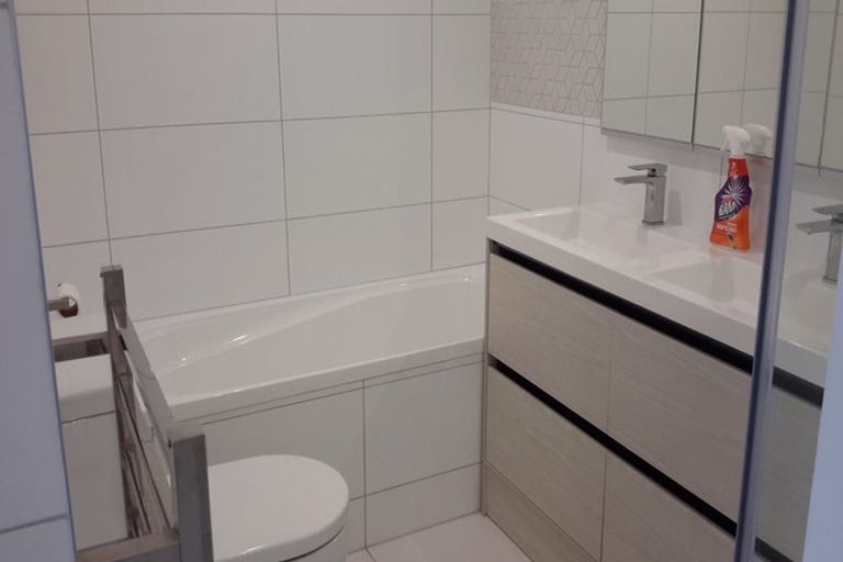 Photo of property in 311/252 Centreway Road, Orewa, 0931