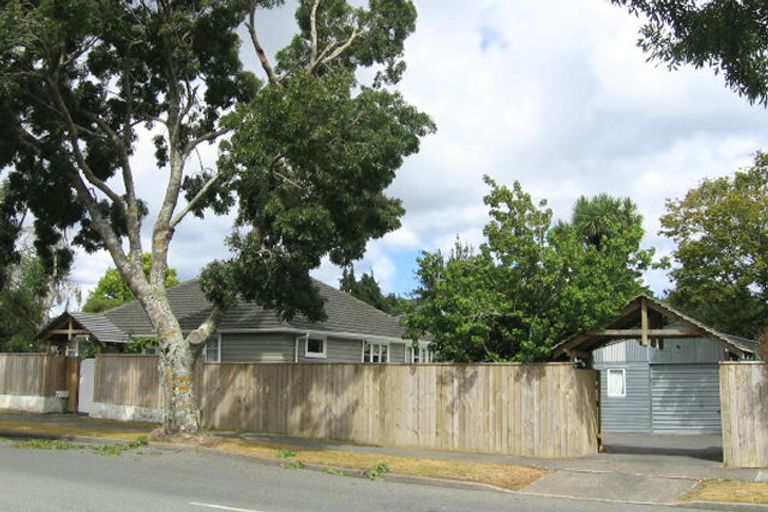 Photo of property in 1 Brentwood Street, Trentham, Upper Hutt, 5018