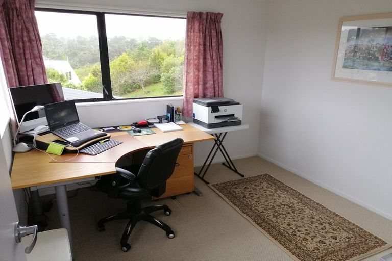Photo of property in 24 Montclair Rise, Browns Bay, Auckland, 0630