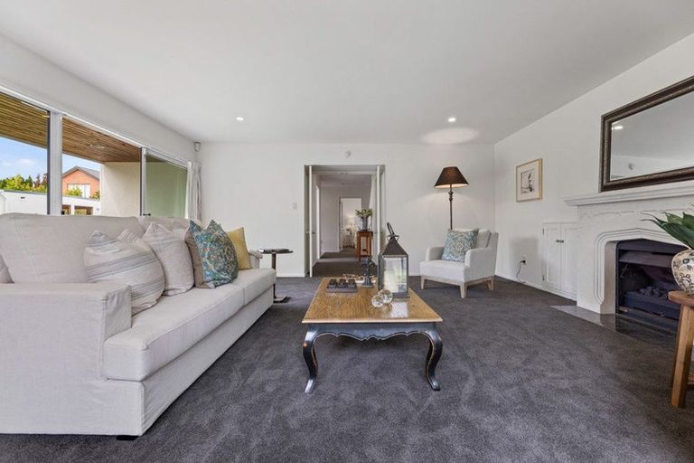 Photo of property in 137c Memorial Avenue, Burnside, Christchurch, 8053